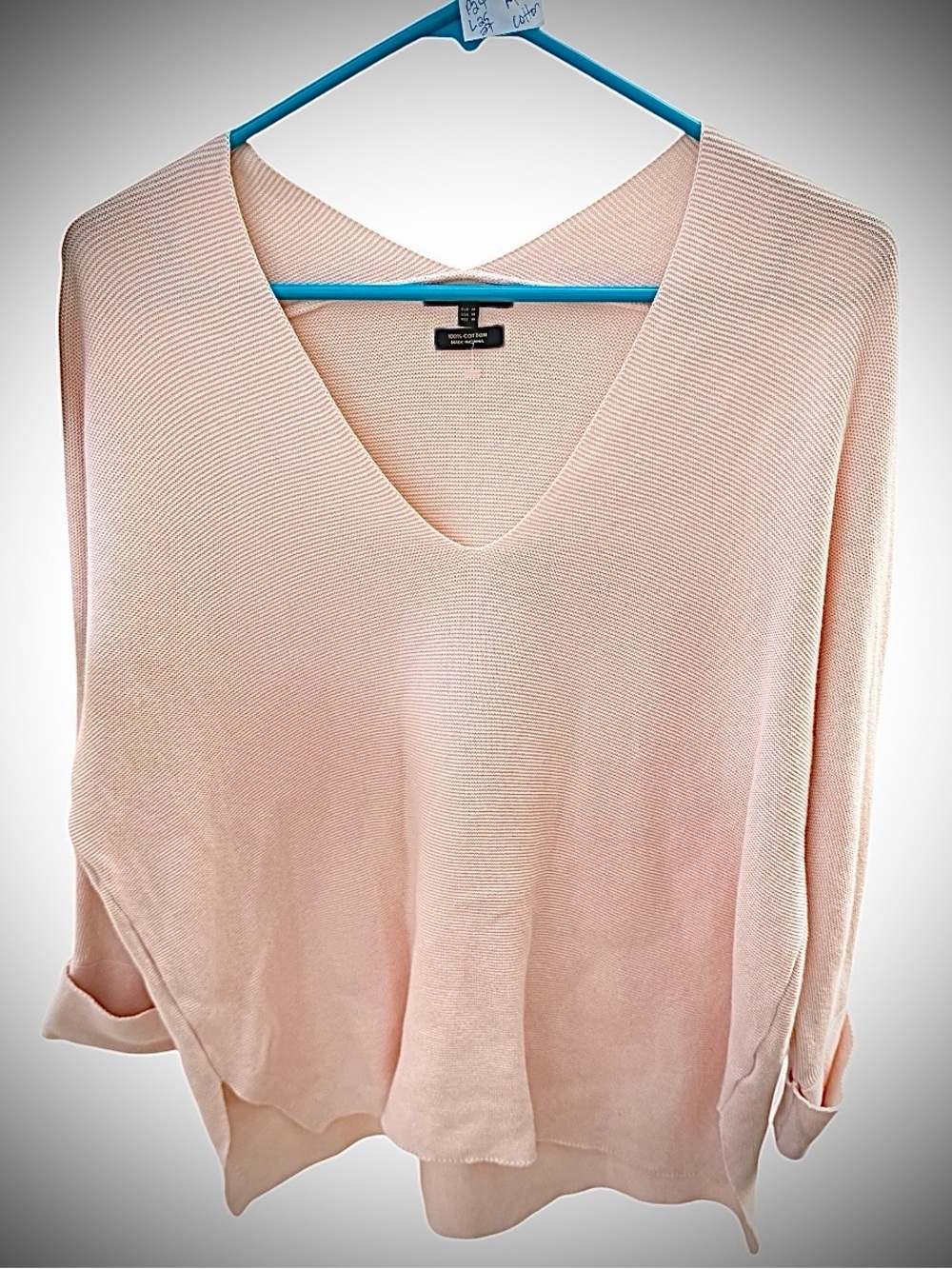 Mossimo Dutti Light Peach V-Neck Women's V Neck Sweater Hi-Low Top